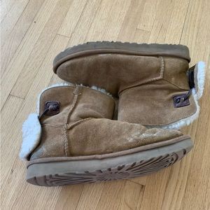 Ugg Short Suede Shearling Fold Over Boots Size 10